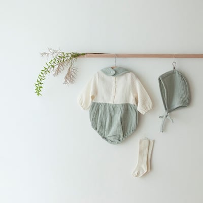 LEMONADE26｜(55cm-85cm) 2色撞色拼接包屁衣含帽子圍兜8