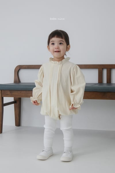 bebe nine05 (65-90) 2色抓皺荷葉立領包屁衣5