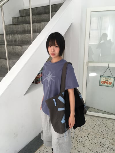 中央復古 放射條紋 刺繡 短版上衣 - 3C12