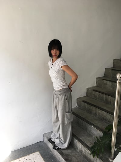 可愛滿天星 亨利領 鈕扣 連帽 短袖 - 4C3