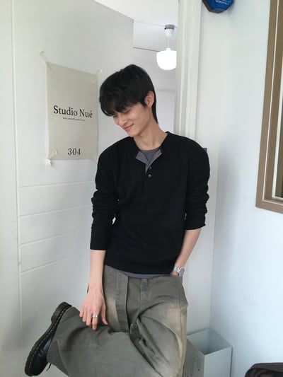 休閒亨利領 懶人層疊配色 素面 薄長袖 - 4C11