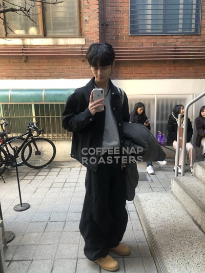 文藝鈕扣 降落傘抓皺 寬版 鬆緊帶 牛仔褲 (set-up) - 2C17