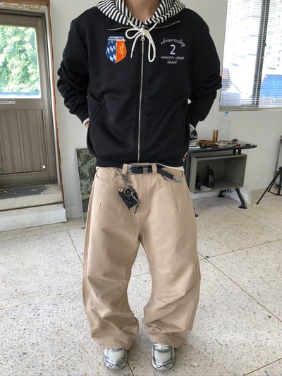 藝術殿堂 高級刺繡 運動街頭 短版 外套 - 3C16