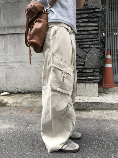 極致街頭 掛繩造型 工裝口袋 立體抓皺 寬鬆長褲 - 3C7