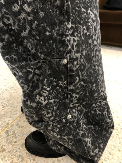 首爾街頭 豹紋 石頭灰 卯釘寬褲 - 1C9