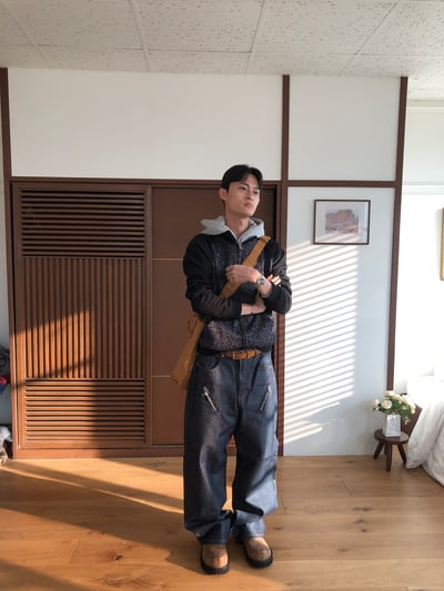 日系潮男 紅色縫線 拉鏈細節 牛仔寬褲 - 2C5