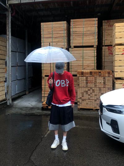 (灰色現貨) Poba 獨特刺繡 大學T - 3C10