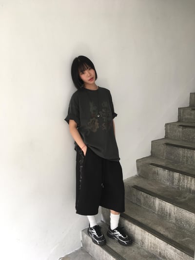 美式街頭彩繪 帥氣可愛風 寬版短袖 - 2C7