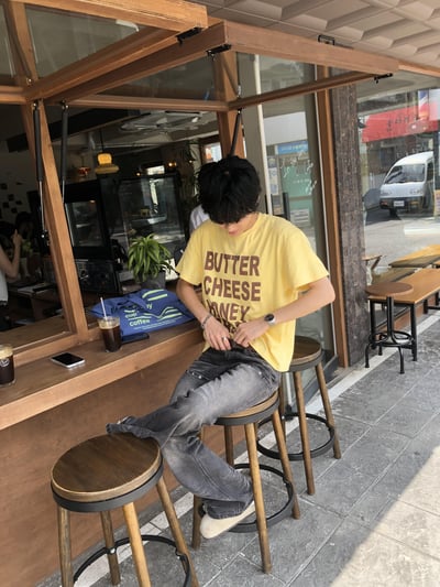 Cotris 街頭卯釘 漸層刷色 修身 牛仔喇叭 長褲 - 1C13