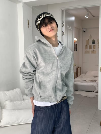 彎曲修身 高檔空氣棉 短版 素面 連帽外套 - 2C11