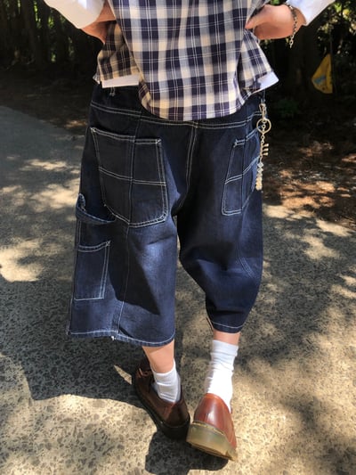 不對稱縫線 背面殺手 百慕達 7分 牛仔短褲 - 2C13