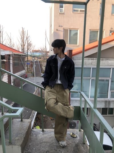 美式 俐落抓皺 立體斜線 工裝 直筒寬褲 - 2C5