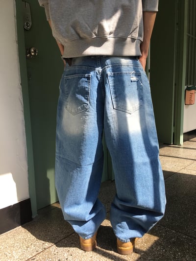 高檔布料 漸層刷色 街頭破洞 牛仔寬褲 - 2C20
