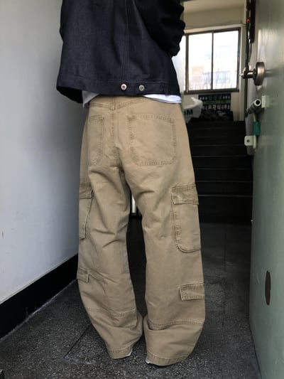 美式 俐落抓皺 立體斜線 工裝 直筒寬褲 - 2C12