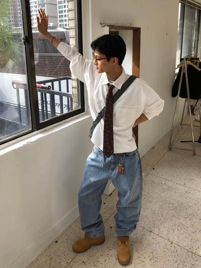 Carry Over 上流巴黎 手工刺繡 牛仔 直筒微寬褲 - 3C23