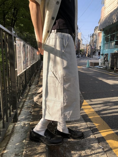 歐美休閒 俐落版型 細條紋 寬版 工裝短褲 - 2C13