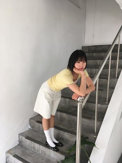 現代街頭 細節點綴 卯釘 寬版 短褲 - 2C3