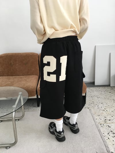 簍空口袋 立體視覺感 刺繡 7分棉褲 - 2C3