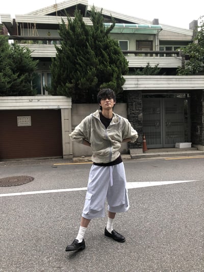 唯美配色 俐落曲線 抓皺設計 風衣外套 - 4C15