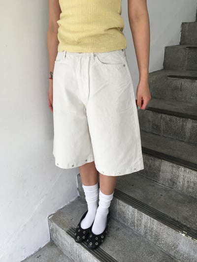 現代街頭 細節點綴 卯釘 寬版 短褲 - 2C5