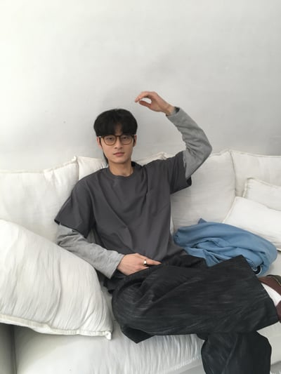 短版 素面 層疊配色穿搭 薄長袖 - 4C6