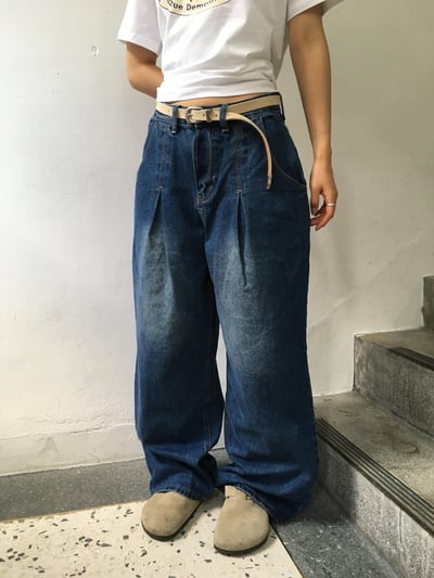 質感韓系女 休閒風 俐落抓皺 牛仔 寬褲 - 3C17