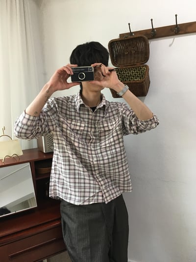 街頭復古感 格紋 涼爽亞麻 短版襯衫 - 2C5