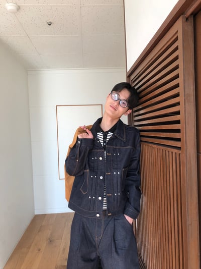 秋冬首選 卯釘細節 多層褶皺 短版 原牛外套 (set-up) - 2C6