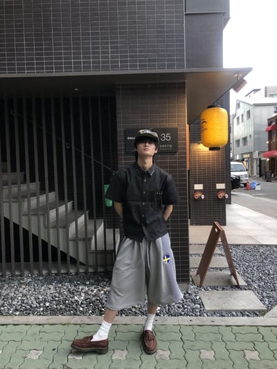 經典美式街頭 合身 卯釘牛仔 短版襯衫 - 2C3