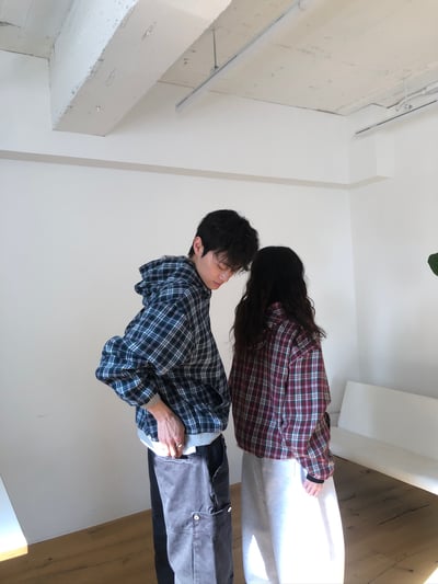 美式潑漆感 復古格紋 雙面連帽外套 - 2C19