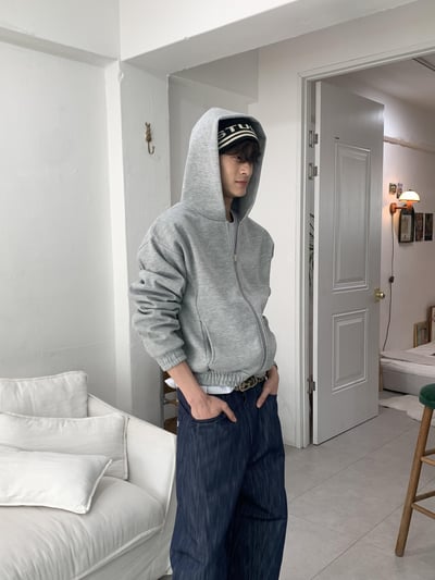 彎曲修身 高檔空氣棉 短版 素面 連帽外套 - 2C8