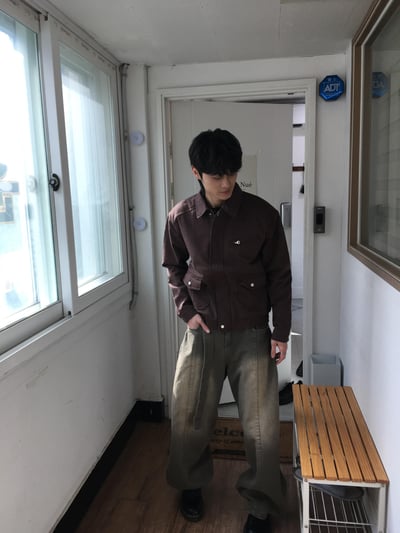 中央割線 水洗 寬鬆 假皮帶 牛仔長褲 - 2C18