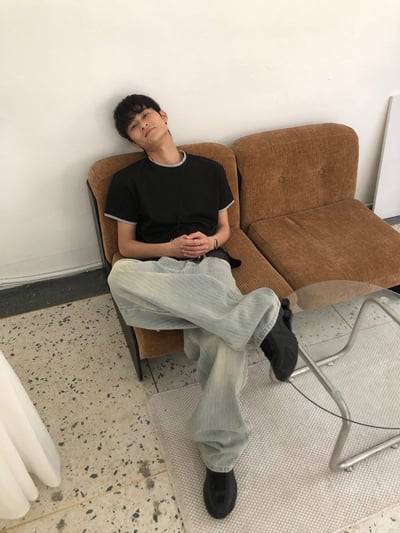 假兩件式 層次疊穿 寬鬆短版 素面短袖 - 3C6