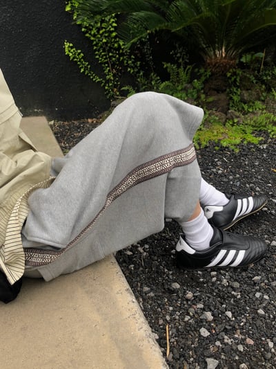 印地安圖紋 刺繡斜線 寬版 7分 棉短褲 - 3C7