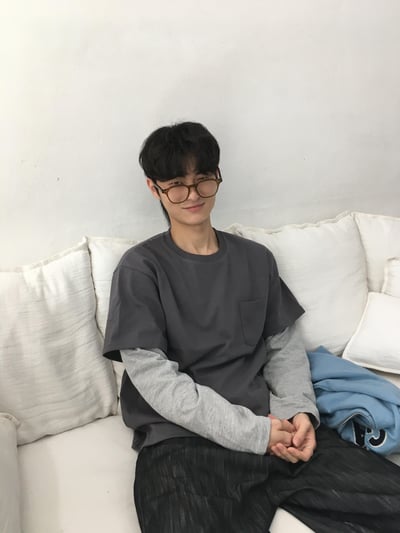 短版 素面 層疊配色穿搭 薄長袖 - 4C2