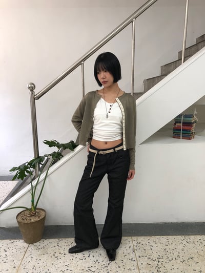 韓女必備 超級修身 細條紋 微喇叭原牛褲 - 3C13