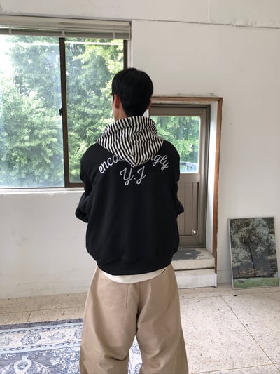 藝術殿堂 高級刺繡 運動街頭 短版 外套 - 3C7