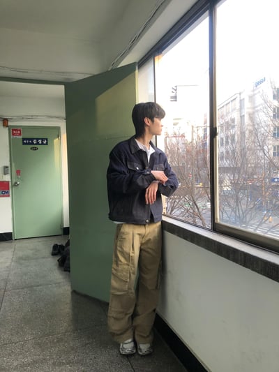 美式 俐落抓皺 立體斜線 工裝 直筒寬褲 - 2C15