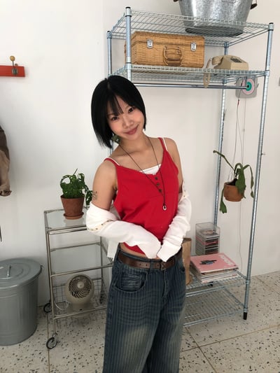 復古鈕扣 小雷絲收邊 細肩帶 小背心 - 4C6