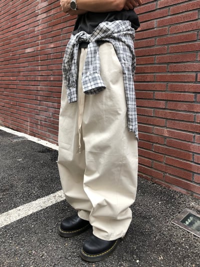 幹練率性 高檔蓬感木 寬版 鬆緊帶 工裝褲 - 3C7