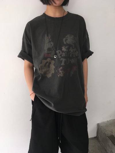美式街頭彩繪 帥氣可愛風 寬版短袖 - 2C8