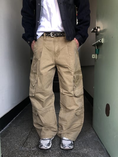 美式 俐落抓皺 立體斜線 工裝 直筒寬褲 - 2C14