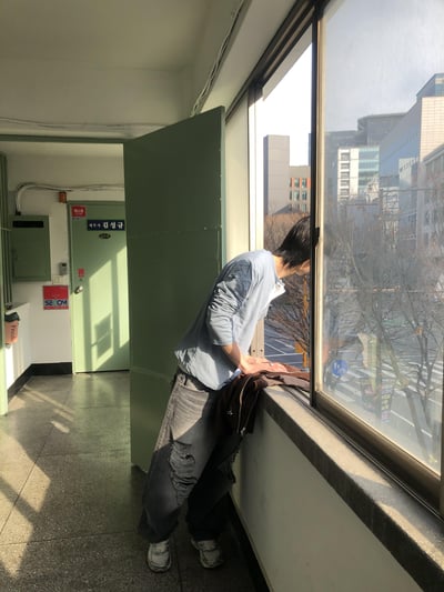 休閒亨利領 懶人層疊配色 素面 薄長袖 - 4C18