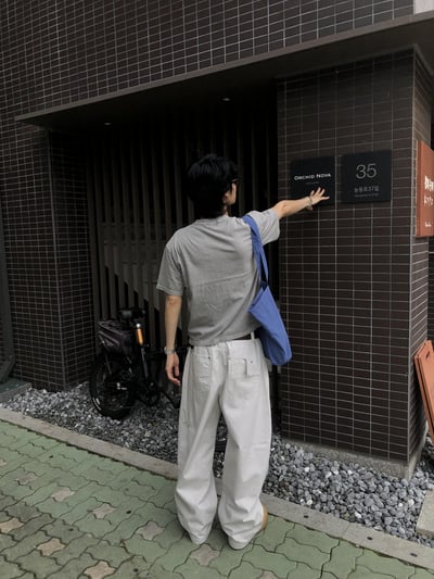 復古刷色 開線視覺肩寬 短版 短袖 上衣 - 3C15