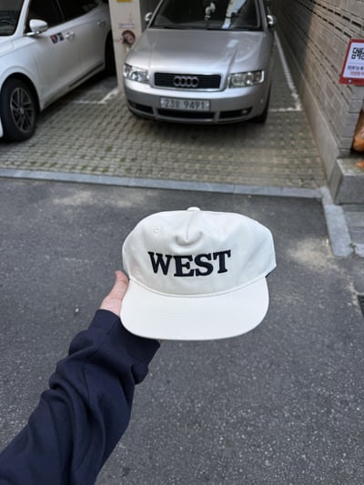 WEST 街頭高檔刺繡 復古帽 - 4C2