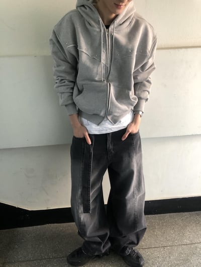 中央割線 水洗 寬鬆 假皮帶 牛仔長褲 - 2C7