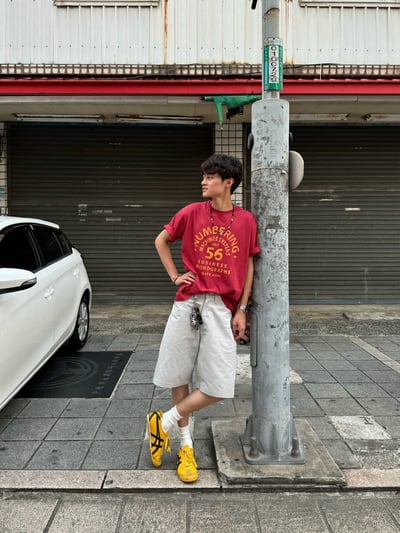 (UNISEX) 鉚釘刺繡 卡彭特短褲 - 3C14