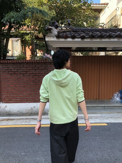 多巴安配色 休閒經典 鈕扣設計 長袖 帽T - 2C22