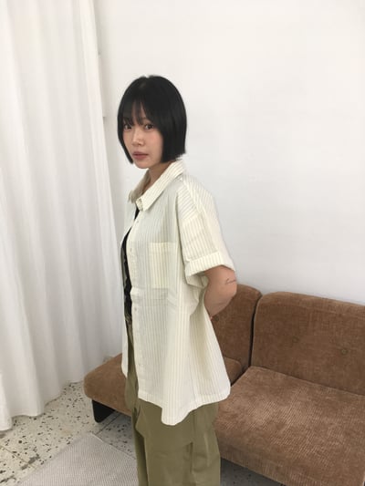 夏日涼感 復古條紋 微短版 短袖襯衫 - 2C16