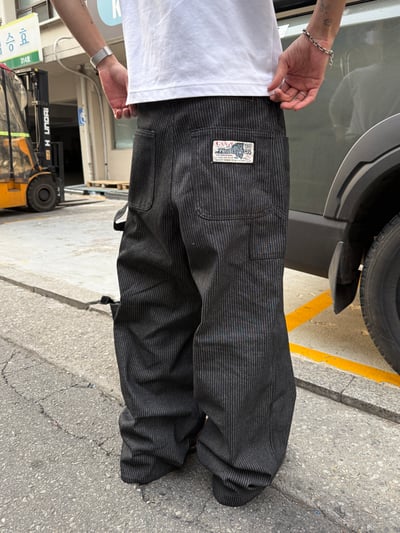 歐美街頭指標 高級補丁 工裝 牛仔條文寬褲 - 1C13